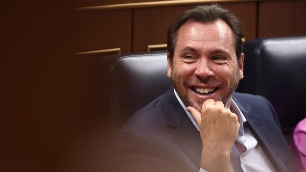 Sánchez y Feijóo se enfrentan en el Congreso en pleno choque por la corrupción y la exigencia de elecciones