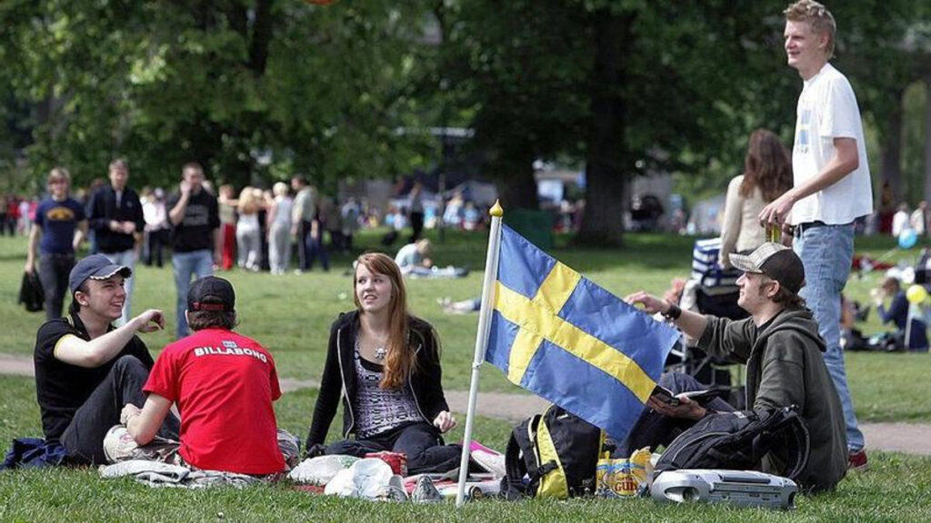 Swedes enjoy the day in a Stockholm park