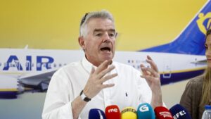 Ryanair eleva a 1,2 millones el recorte de plazas en los aeropuertos regionales españoles