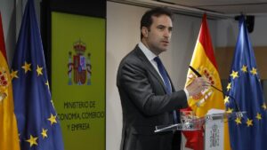Cuerpo viaja a Ceuta para abordar la situación económica y concretar medidas apoyo