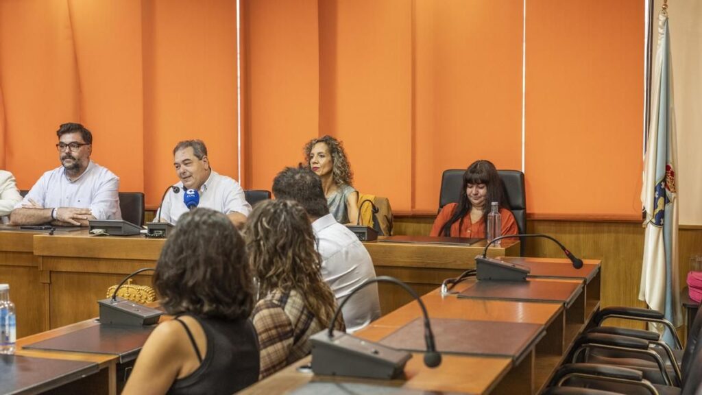 Ratificada en pleno la renuncia de los cuatro ediles que deja vacío el grupo del PP en Verín a la espera de sus relevos