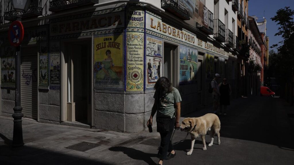 La Aemet activa avisos por calor o fuertes lluvias y tormentas en doce comunidades