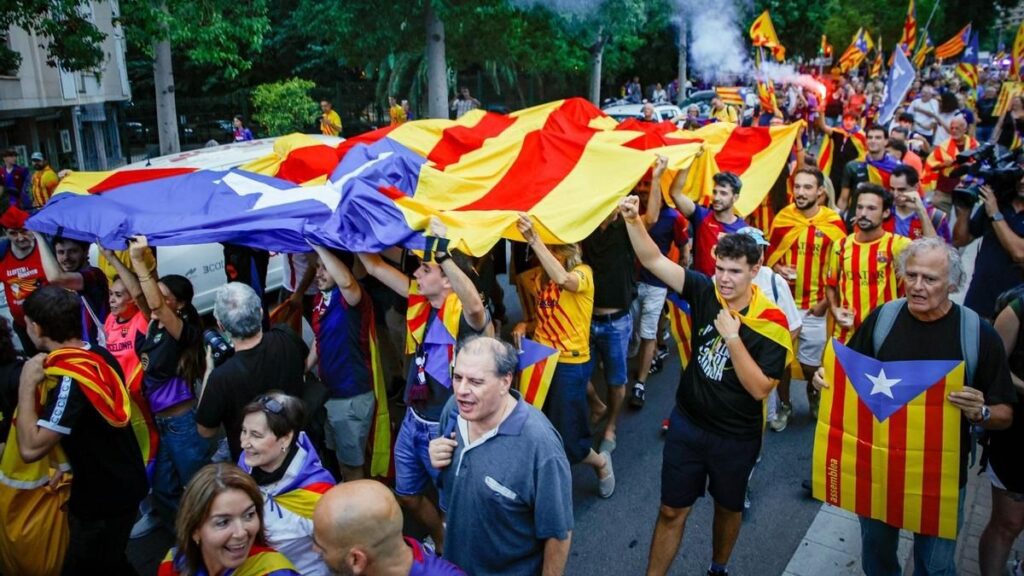 Manifestación de la ANC en los exteriores del Camp Nou