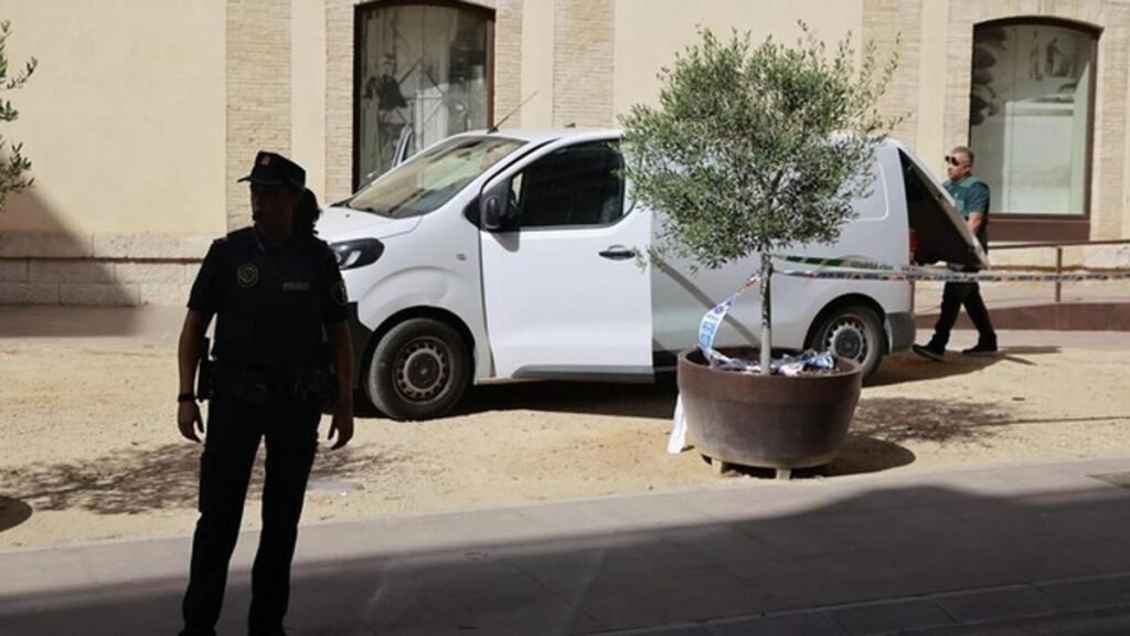 Los ladrones robaron gran parte del Tesoro de Villena en cuestion de minutos
