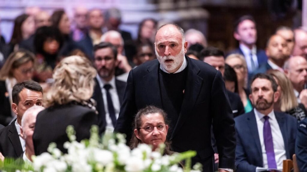 Washington honra a los cooperantes de la ONG de José Andrés con una emotiva ceremonia