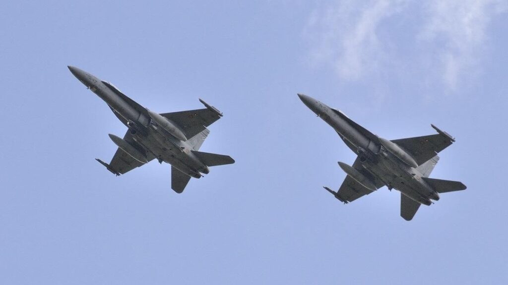 Los cazas del Ejército del Aire han interceptado ya seis aviones rusos sin identificar en un mes de misión en el Báltico