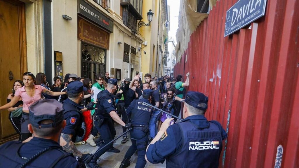 Santiago Abascal aterriza en Granada para impulsar a Manuel Gavira de cara al 17-M