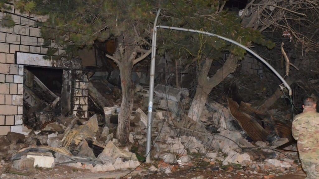 Paz instruye investigación "minuciosa" tras doble explosión en cuartel militar en Bolivia